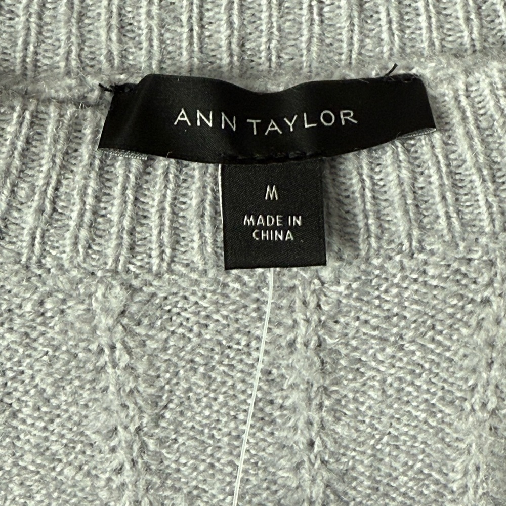 NWT Ann Taylor Ribbed Puff Sleeve Sweater Size M - Picture 6 of 7